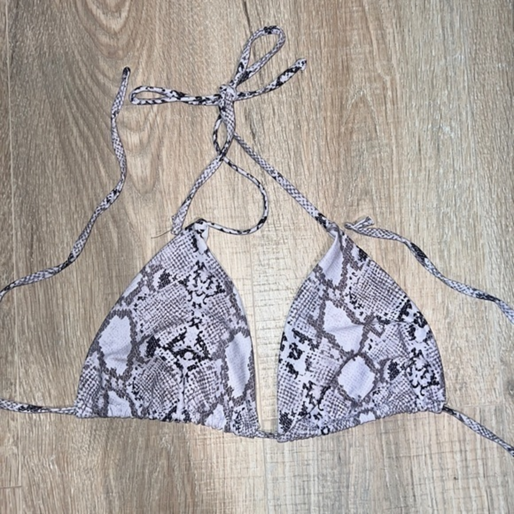 Snake‎ print triangle bikini top
